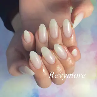 ミディアム ネイル nail salon Revymoreのネイルデザイン