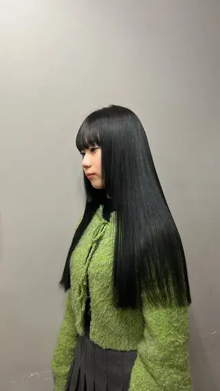 ロング カラー ミディアムレイヤー/ 艶カラー🎀 emiのヘアスタイル