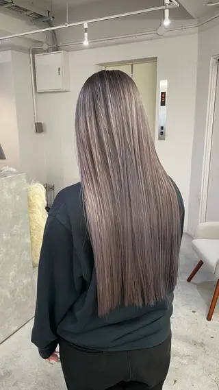 ロング ブリーチ/ゆうと /ハイトーンのヘアスタイル