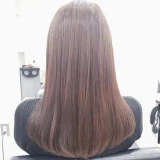 セミロング [店長]カラーが好評 　小林のヘアスタイル