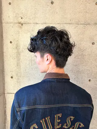 パーマ メンズ 鈴木 愛菜のヘアスタイル