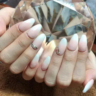 ミディアム ネイル 《LB》ラブリエ Nail&eyeのマツエク・マツパデザイン