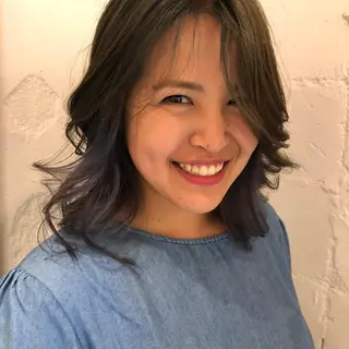 セミロング カラー ORIKA 美容室のヘアスタイル