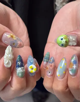 ネイル 銀河屋の猫所属・銀河屋 の猫のネイルデザイン