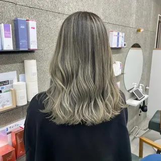 セミロング カラー Lull1人美容室 バレイヤージュのヘアスタイル
