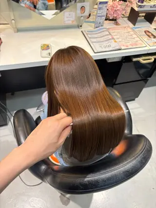 ロング カラー 井上 慈温のヘアスタイル