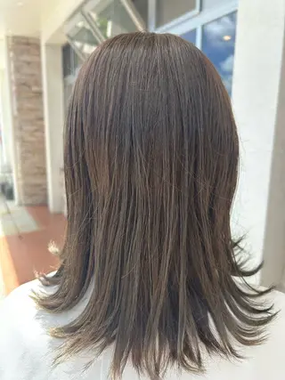 カラー TERUYA shionのヘアスタイル