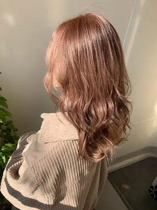 セミロング カラー 羽エクステ🩷 🤍まき🤍のマツエク・マツパデザイン