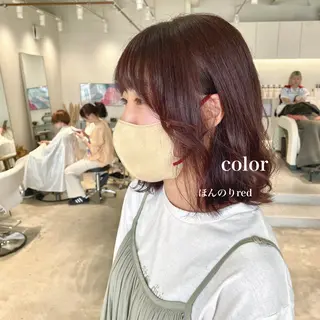 ミディアム カラー 峯崎 葵のヘアスタイル