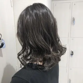 セミロング カラー 三鷹で1番ショート ボブをカットする新谷のヘアスタイル