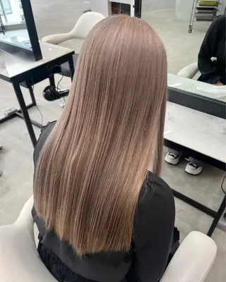 カラー 中村 彩夏のヘアスタイル