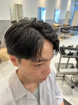 メンズ 市川透明感カラー &パーマ美容師Kaiのヘアスタイル