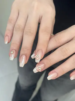 ネイル Elegancia. Hiromiのネイルデザイン