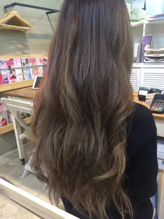 ロング カラー パーマ ヘアアレンジ 今泉 直裕ショートボブの匠のヘアスタイル