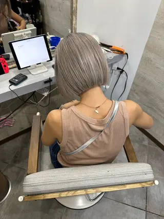 ショート カラー ブリーチ koheiのヘアスタイル