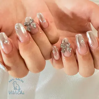 ネイル ViViChi 梨帆のネイルデザイン