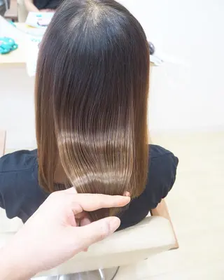 ミディアム 中江 規久のヘアスタイル