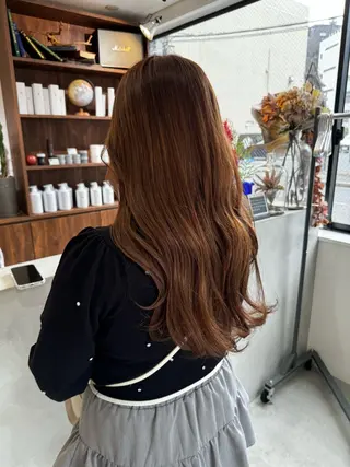 ロング カラー (𝐡)𝐰𝐢𝐦 𝐲𝐮𝐧𝐚のヘアスタイル