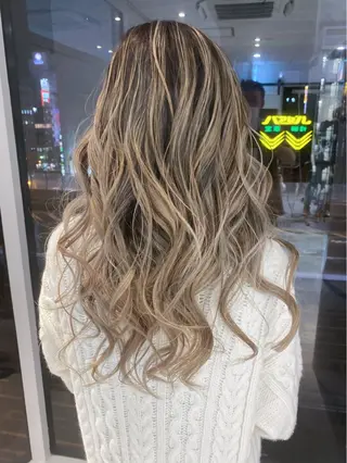 ロング カラー welring hair salonのヘアスタイル