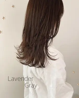ロング カラー 市川 千夏のヘアスタイル