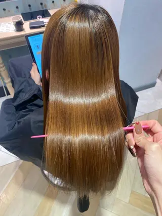 セミロング 髪質改善　縮毛の達人 矢井由真のヘアスタイル