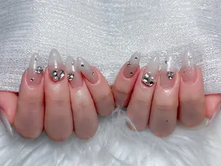 ネイル Eclat［ｴｸﾗ］ Yuriのネイルデザイン