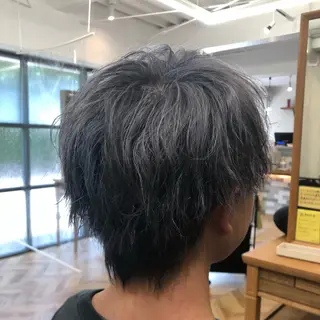 ミディアム カラー メンズ 西山 良波のヘアスタイル