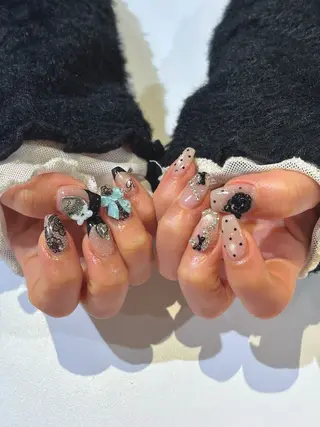 ネイル REINA .のネイルデザイン