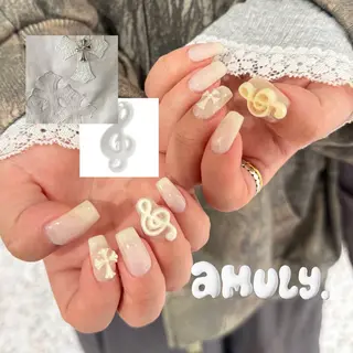 ネイル Amuly. Narumiのネイルデザイン