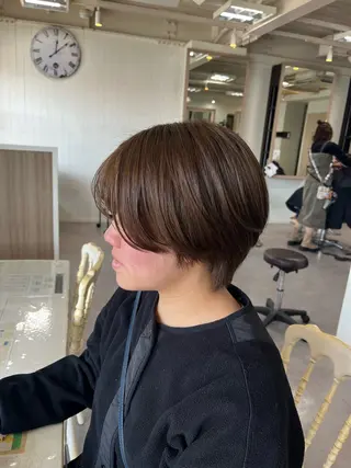 ショート カラー 光本 千紘のヘアスタイル