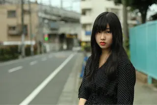 ロング TAI透明カラー 柔らかい縮毛矯正のヘアスタイル