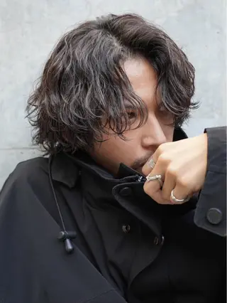 ミディアム パーマ メンズ fifth 窪田潤平のヘアスタイル