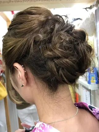 ヘアアレンジ 上辻 博司のヘアスタイル