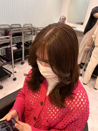 ミディアム カラー ヘアアレンジ 🇰🇷韓流暖色ヘア 🍒saaya🍒のヘアスタイル