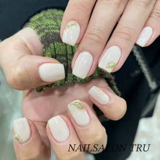 ネイル 𝐼𝑁𝑂𝑈𝐸 𝑀𝐼𝐴のネイルデザイン