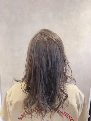 セミロング カラー ショート／透明感 カラー加治竜汰💡のヘアスタイル