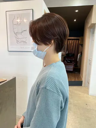 ショート カラー オリーブ/アッシュ やわらか透明感カラーのヘアスタイル