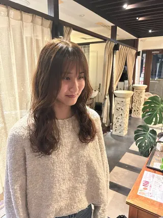 ロング 似合わせレイヤー/透 明感カラー/momiのヘアスタイル