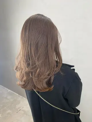 ミディアム yui .のヘアスタイル