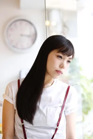 ロング 横山 ひかりのヘアスタイル