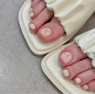 ショート Aayley アイリ―サロンのネイルデザイン