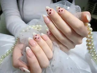 ネイル VIVIAN リサのネイルデザイン