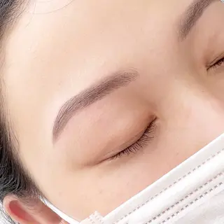 アイブロウ WHITE EYE 鳳店🫧Mizukiのマツエク・マツパデザイン