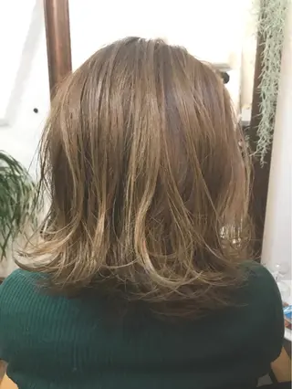 ショート ミディアム セミロング ロング 白髪ぼかしハイライト バレイヤージュヤマトのヘアスタイル