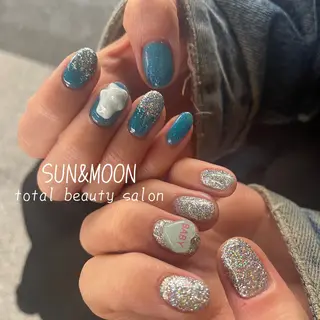 ネイル SUN&MOON REOのネイルデザイン