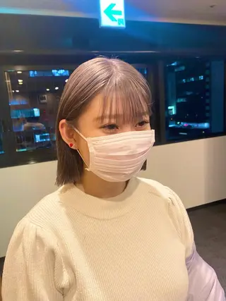 ミディアム デザインカラー/ボブ ブリーチカラー/ユリのヘアスタイル