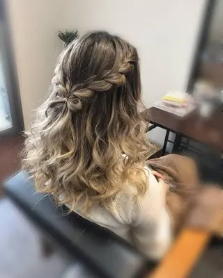 ロング 佐々木 綾のヘアスタイル