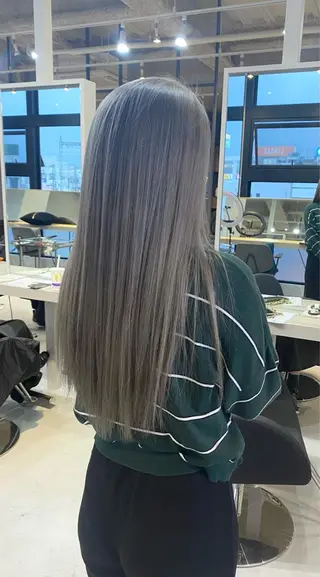 カラー AKI 🐉のヘアスタイル