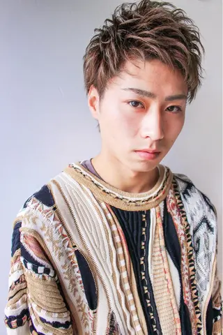 ショート メンズ ✨ブリーチなし透明感 池袋 水野のヘアスタイル