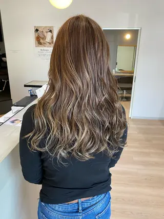 セミロング カラー 鍵谷 公宏のヘアスタイル
